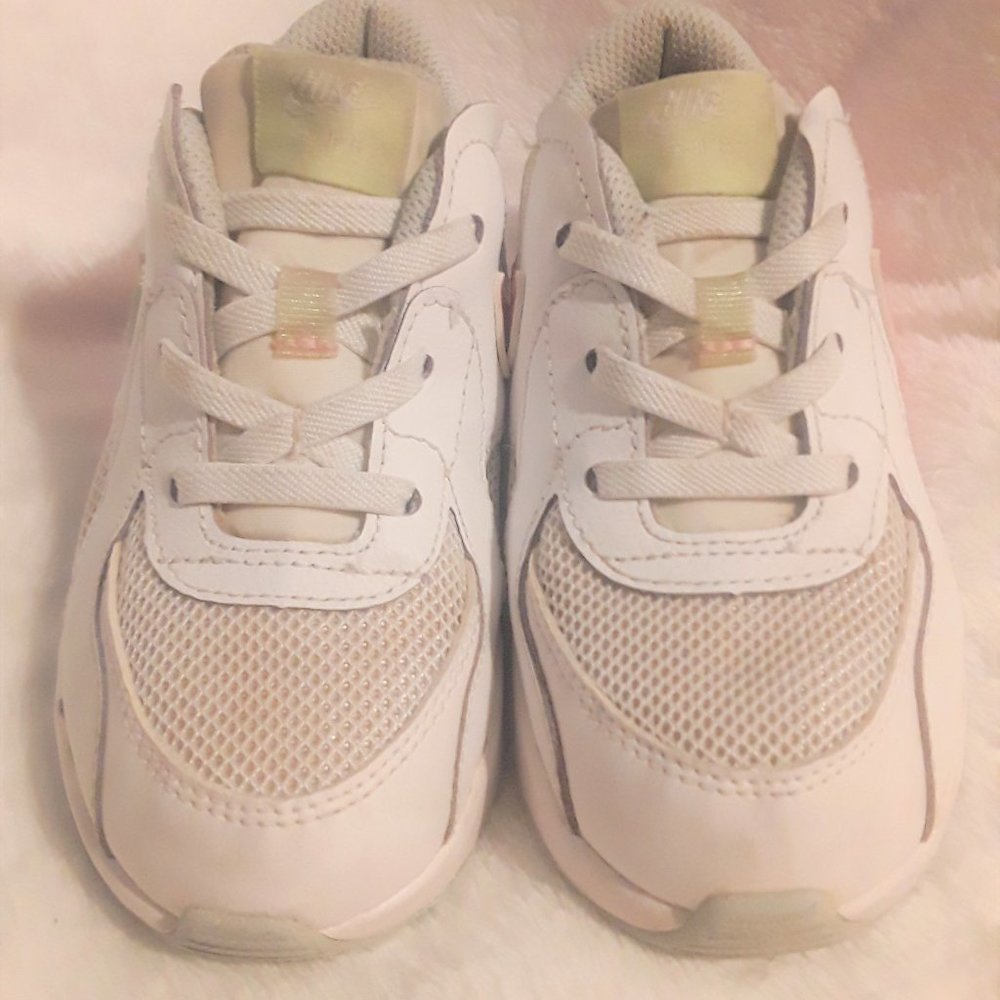 Nike Toddler Air Max Excee Pink and White Sneakers - Picture 5 of 6